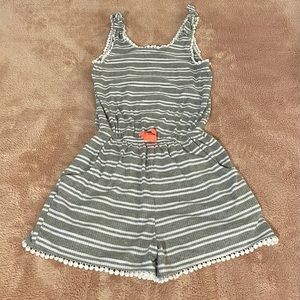 Paper Dolls girl’s gray and white knit romper